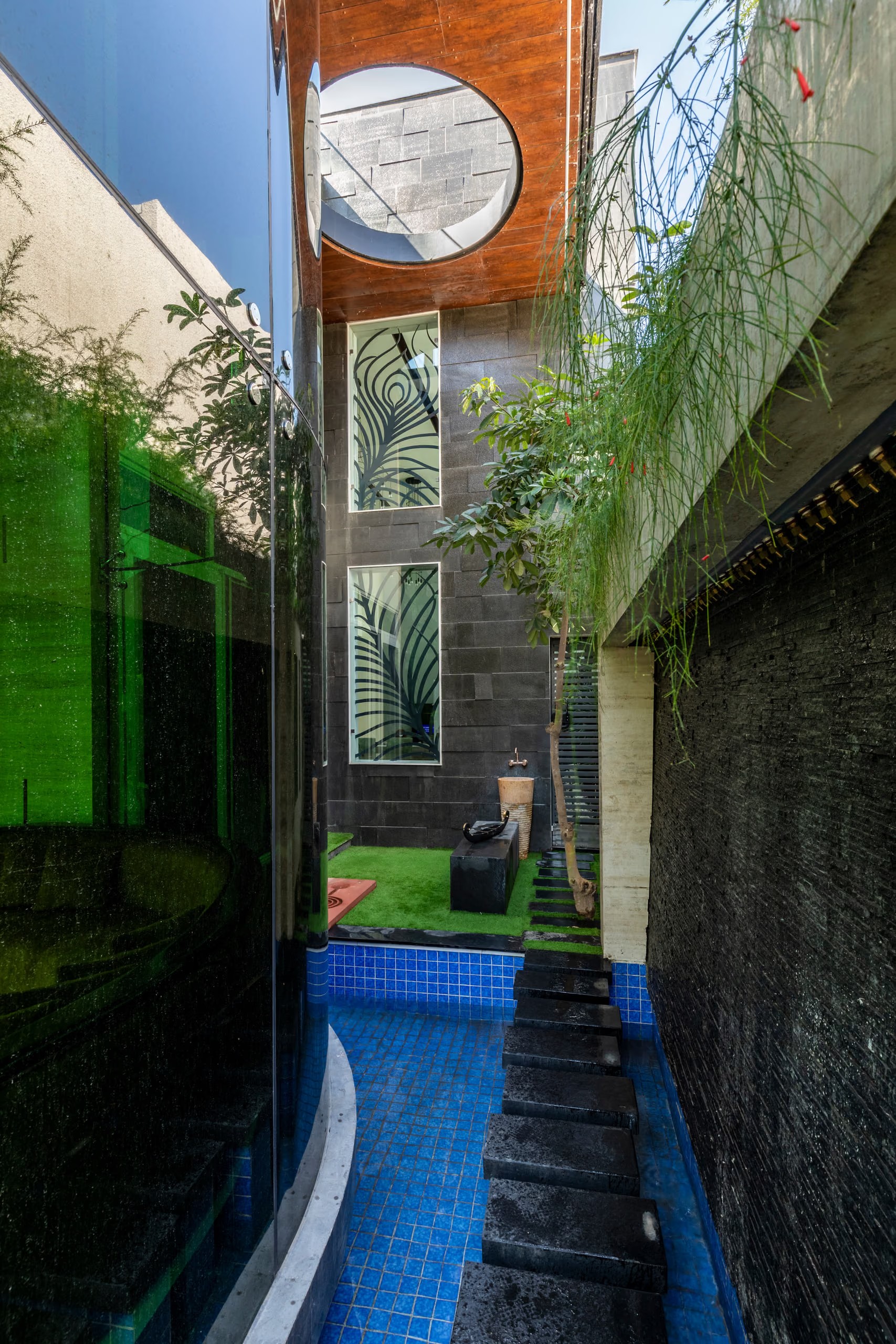 The Leaf House 1